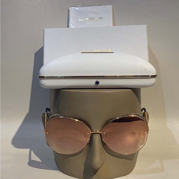 New Women’s Authentic Boucheron Sunglasses - Picture 2 of 5